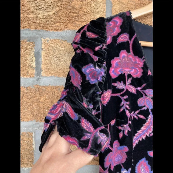 REBECCA MINKOFF
Arlette Printed Velvet Short-sleeve Dress Size 4 - Picture 7 of 13